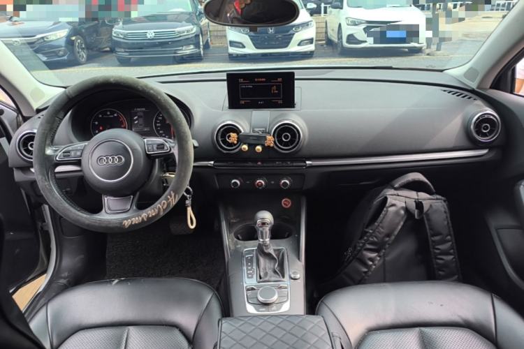 Used Audi A3 2015 Limousine 35 TFSI Millionth Anniversary Intelligent Leading Model Center Console
