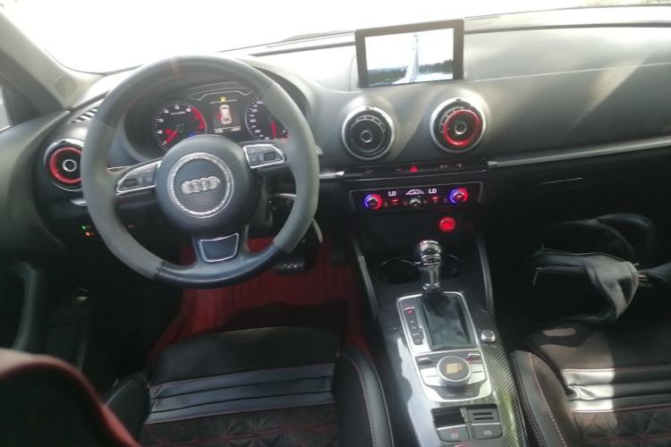 Used Audi A3 2015 Sportback 45 TFSI S line sports model Center Console