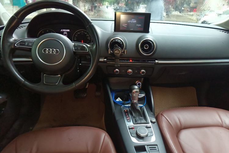 Used Audi A3 2015 Sportback 35 TFSI Millionth Anniversary Intelligent Leading Model Center Console