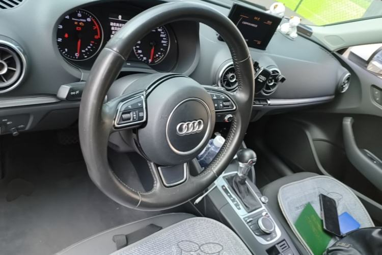 Used Audi A3 2015 Sportback 35 TFSI Millionth Anniversary Intelligent Leading Model Center Console