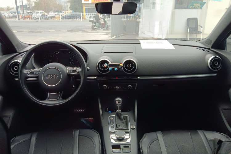 Used Audi A3 2015 Sportback 45 TFSI S line sports model Center Console