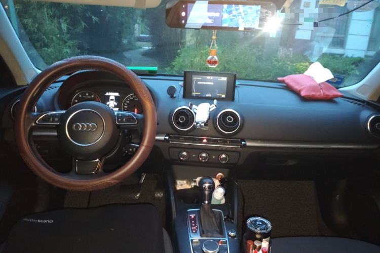 Used Audi A3 2015 Sportback 35 TFSI Millionth Anniversary Intelligent Leading Model Center Console