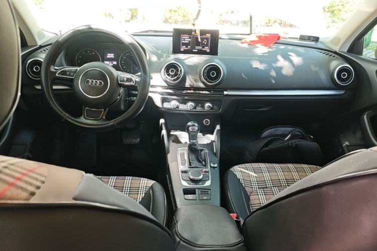 Used Audi A3 2015 Limousine 35 TFSI Millionth Anniversary Intelligent Leading Model Center Console