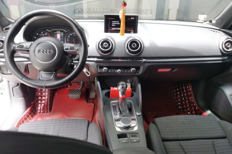 Used Audi A3 2015 Sportback 45 TFSI S line sports model Center Console