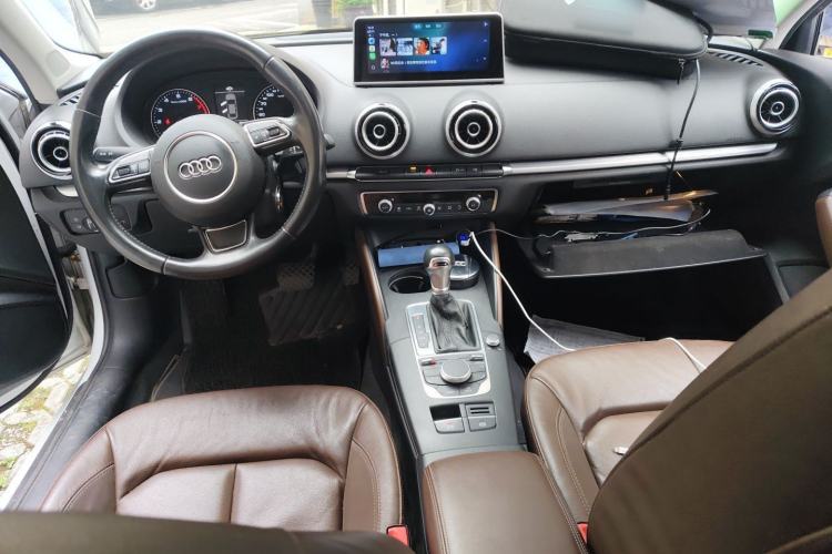 Used Audi A3 2015 Limousine 35 TFSI Millionth Anniversary Comfort Model Center Console