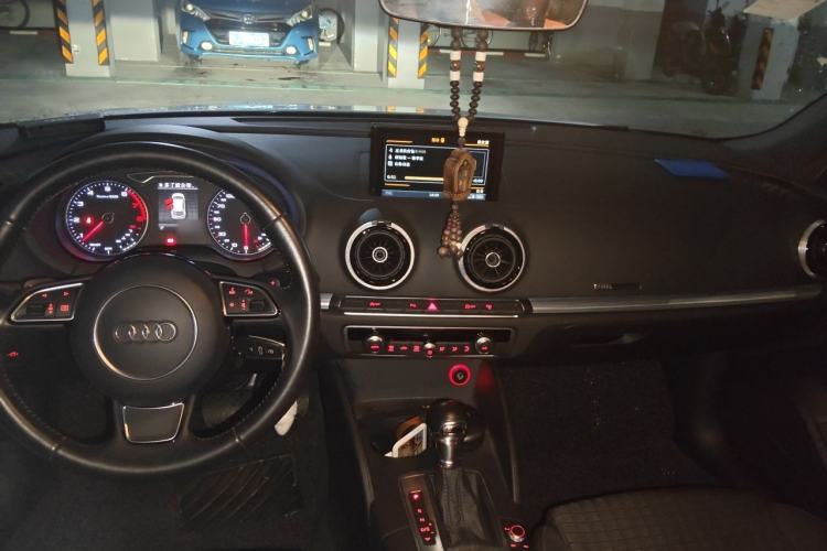 Used Audi A3 2015 Sportback 45 TFSI S line sports model Center Console
