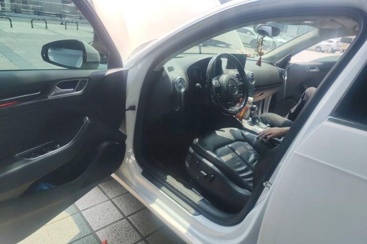 Used Audi A3 2015 Sportback 40 TFSI Automatic Comfort Model Driver Seat