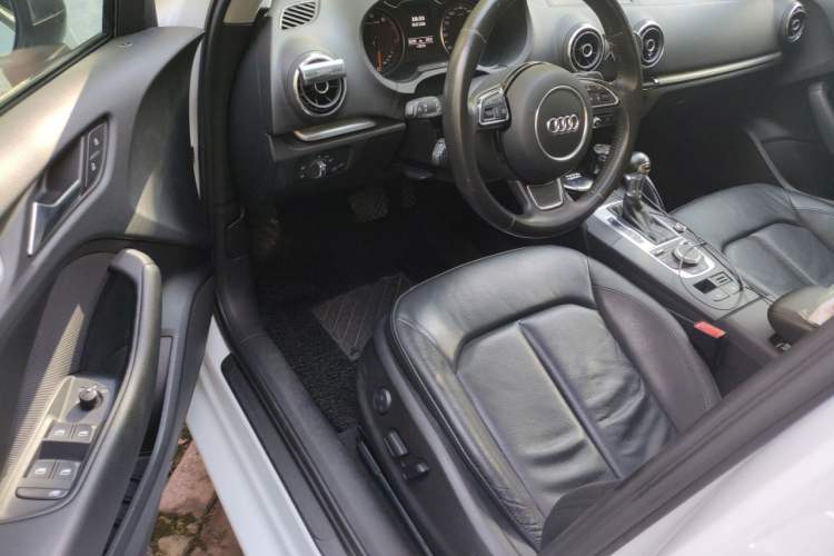 Used Audi A3 2015 Limousine 40 TFSI Automatic Comfort Model Driver Seat
