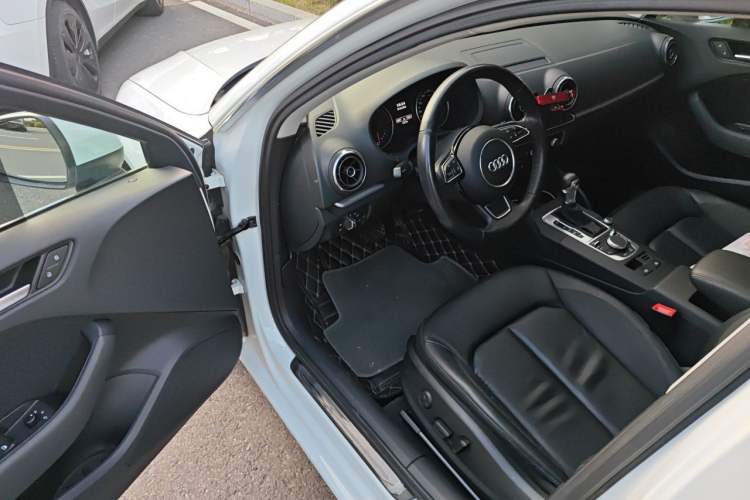 Used Audi A3 2015 Sportback 35 TFSI Millionth Anniversary Comfort Model Driver Seat