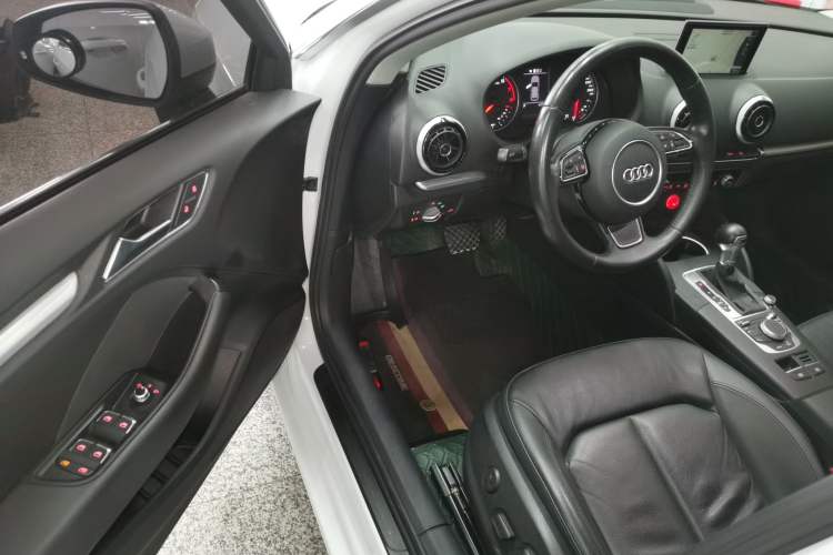 Used Audi A3 2015 Sportback 35 TFSI Millionth Anniversary Comfort Model Driver Seat