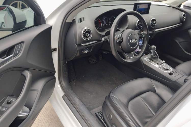 Used Audi A3 2015 Limousine 35 TFSI Millionth Anniversary Intelligent Leading Model Driver Seat