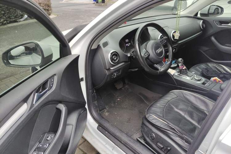Used Audi A3 2015 Limousine 35 TFSI Millionth Anniversary Comfort Model Driver Seat