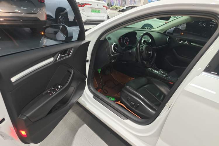 Used Audi A3 2015 Limousine 40 TFSI Automatic Comfort Model Driver Seat