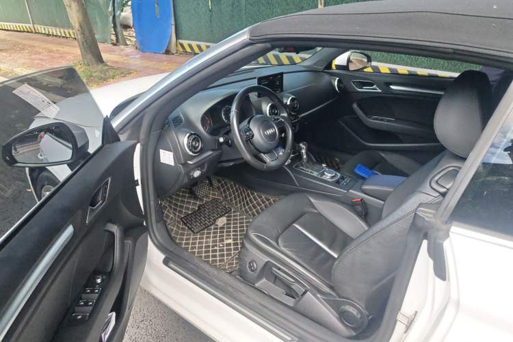 Used Audi A3 2015 Cabriolet 40 TFSI Driver Seat
