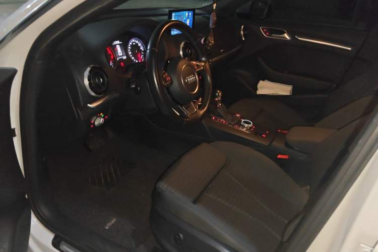 Used Audi A3 2015 Sportback 45 TFSI S line sports model Driver Seat