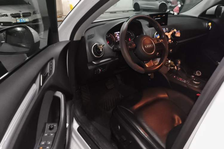 Used Audi A3 2015 Limousine 35 TFSI Millionth Anniversary Intelligent Leading Model Driver Seat