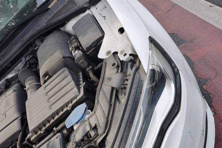 Used Audi A3 2015 Limousine 40 TFSI Automatic Comfort Model Engine Bay Left