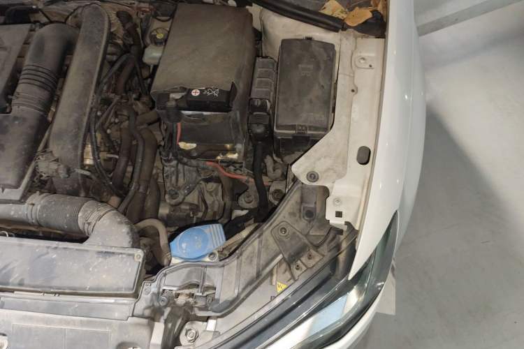 Used Audi A3 2015 Sportback 35 TFSI Millionth Anniversary Comfort Model Engine Bay Left
