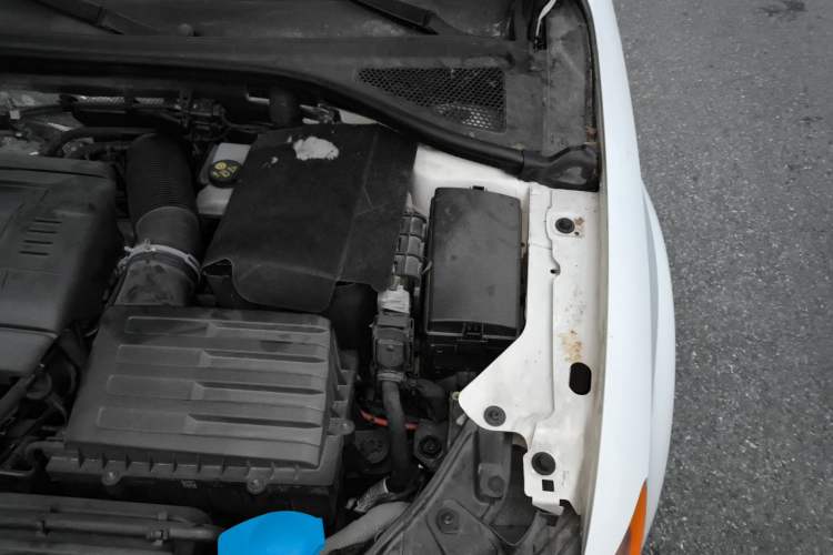 Used Audi A3 2015 Cabriolet 40 TFSI Engine Bay Left