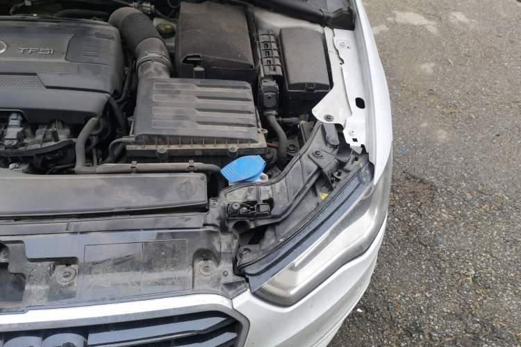 Used Audi A3 2015 Sportback 45 TFSI S line sports model Engine Bay Left