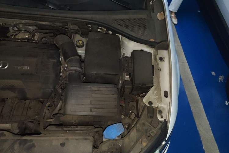 Used Audi A3 2015 Cabriolet 40 TFSI Engine Bay Left