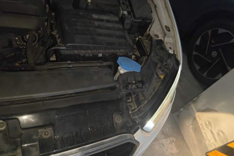 Used Audi A3 2015 Sportback 45 TFSI S line sports model Engine Bay Left