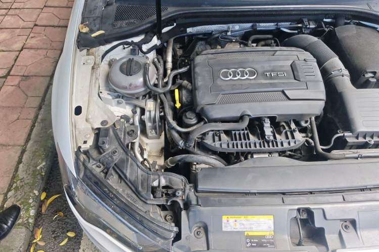 Used Audi A3 2015 Cabriolet 40 TFSI Engine Bay Right