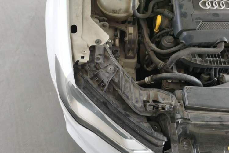 Used Audi A3 2015 Limousine 45 TFSI S line Luxury Model Engine Bay Right