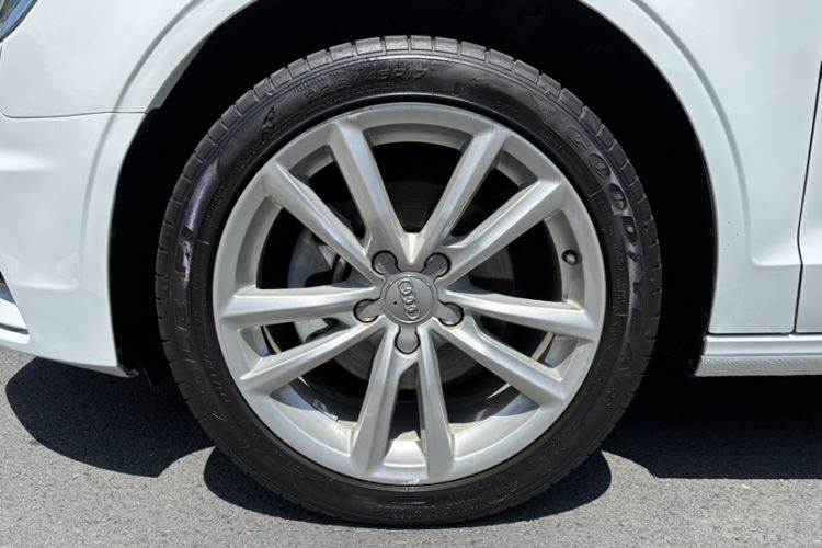 Used Audi A3 2015 Limousine 35 TFSI Millionth Anniversary Comfort Model Exterior 12