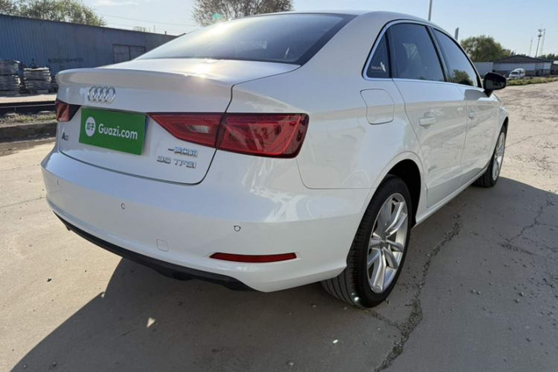 Used Audi A3 2015 Limousine 35 TFSI Millionth Anniversary Comfort Model Exterior 4