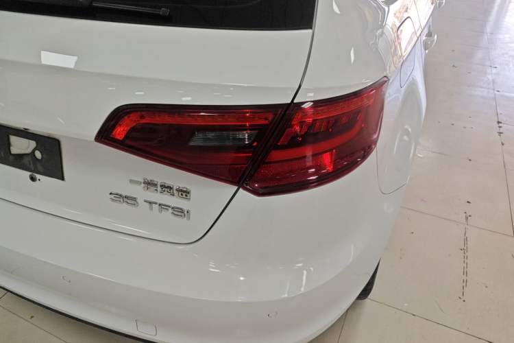 Used Audi A3 2015 Sportback 35 TFSI Millionth Anniversary Comfort Model Exterior 6