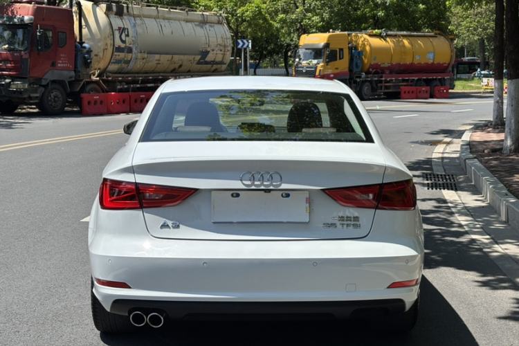 Used Audi A3 2015 Limousine 35 TFSI Millionth Anniversary Comfort Model Exterior 9