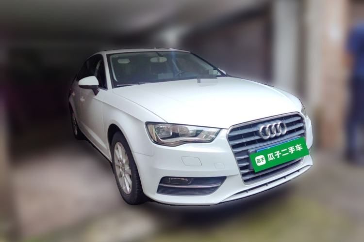 Used Audi A3 2015 Sportback 35 TFSI Manual Ambition Edition Front Right 45 Deg
