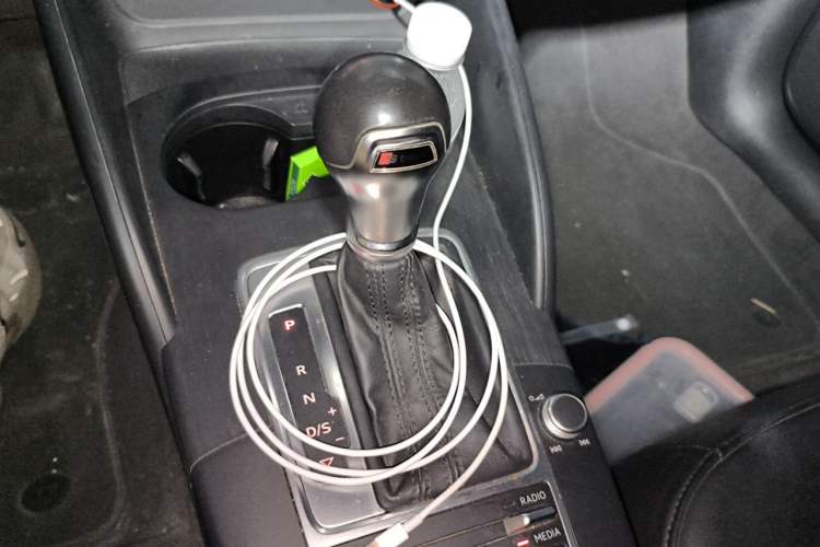 Used Audi A3 2015 Sportback 35 TFSI Millionth Anniversary Intelligent Leading Model Gear Lever