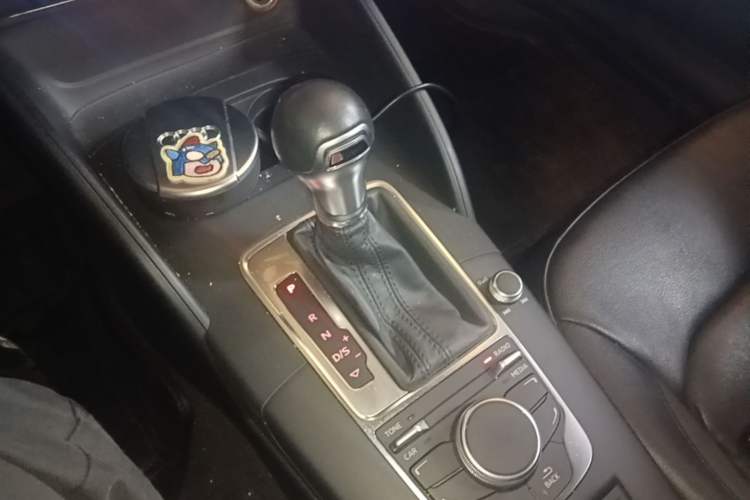 Used Audi A3 2015 Sportback 35 TFSI Millionth Anniversary Comfort Model Gear Lever