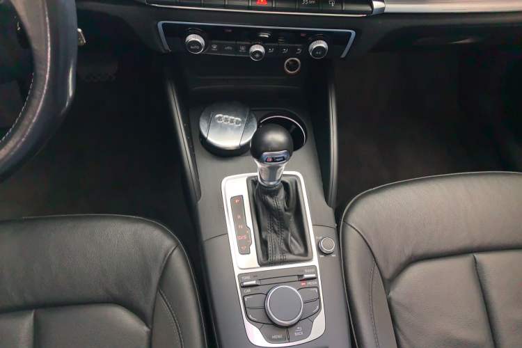 Used Audi A3 2015 Limousine 35 TFSI Millionth Anniversary Comfort Model Gear Lever