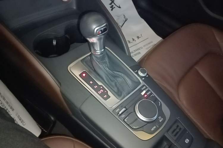 Used Audi A3 2015 Sportback 40 TFSI Automatic Comfort Model Gear Lever