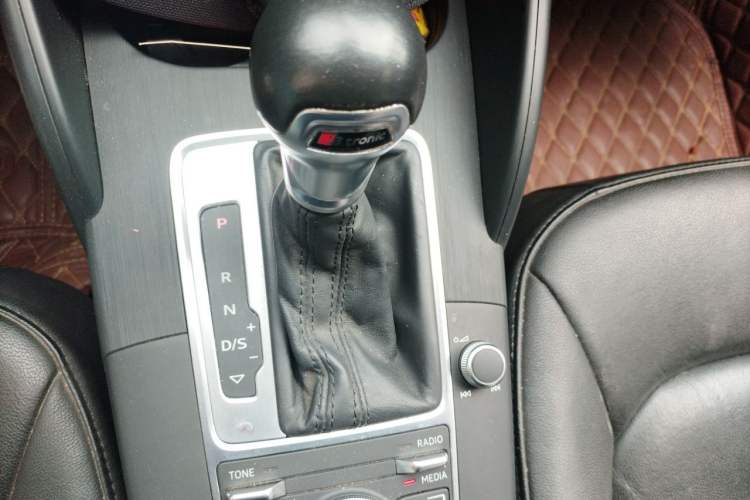 Used Audi A3 2015 Limousine 35 TFSI Millionth Anniversary Intelligent Leading Model Gear Lever