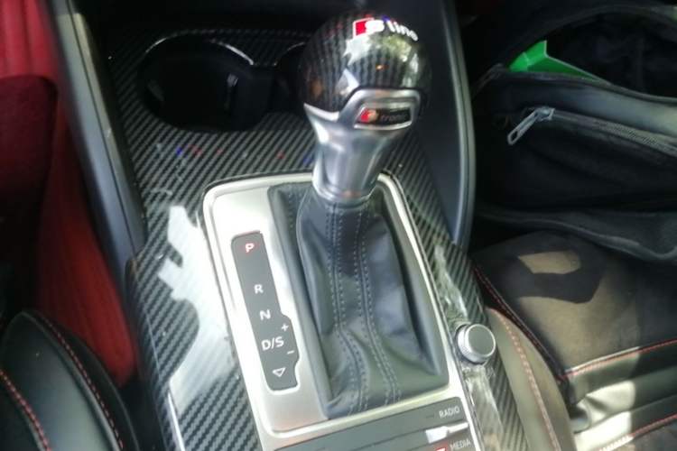 Used Audi A3 2015 Sportback 45 TFSI S line sports model Gear Lever