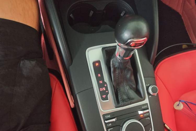 Used Audi A3 2015 Limousine 35 TFSI Millionth Anniversary Intelligent Leading Model Gear Lever