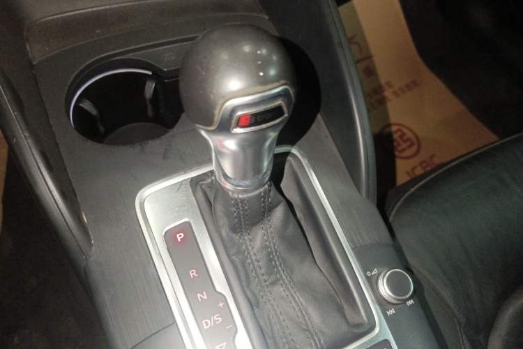 Used Audi A3 2015 Sportback 40 TFSI Automatic Comfort Model Gear Lever