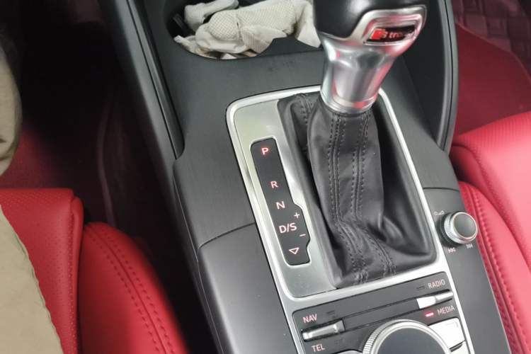 Used Audi A3 2015 Sportback 45 TFSI S line sports model Gear Lever