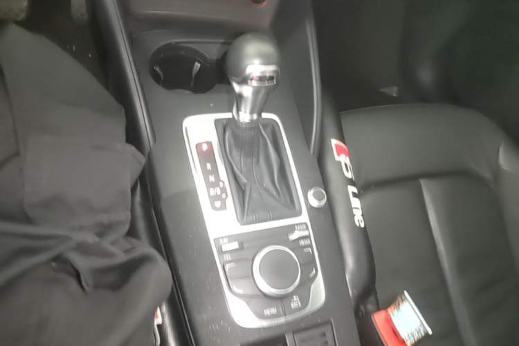 Used Audi A3 2015 Sportback 40 TFSI Automatic Comfort Model Gear Lever