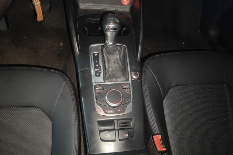 Used Audi A3 2015 Sportback 35 TFSI Millionth Anniversary Intelligent Leading Model Gear Lever