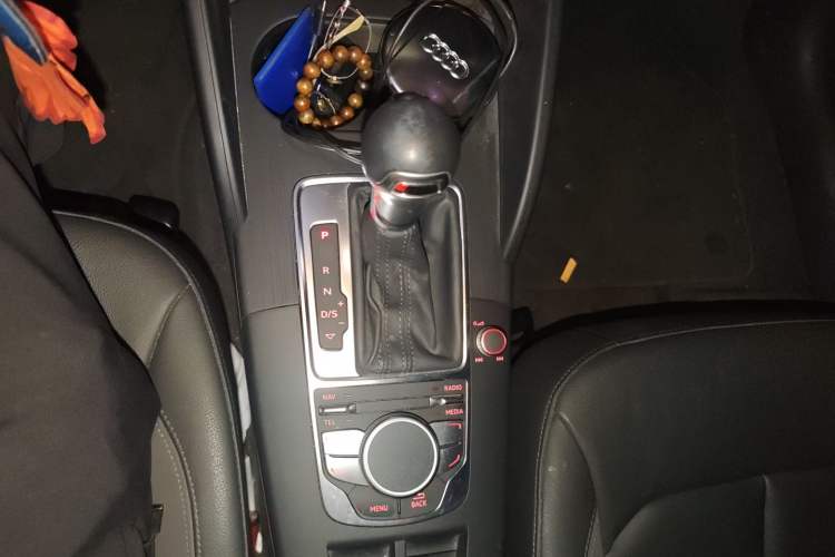 Used Audi A3 2015 Cabriolet 40 TFSI Gear Lever