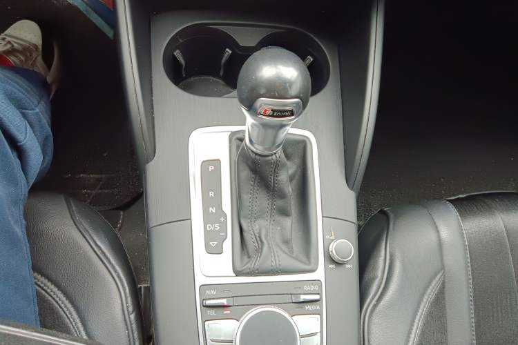 Used Audi A3 2015 Sportback 45 TFSI S line sports model Gear Lever