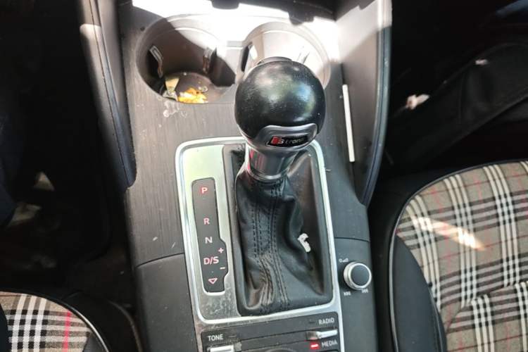 Used Audi A3 2015 Limousine 35 TFSI Millionth Anniversary Intelligent Leading Model Gear Lever