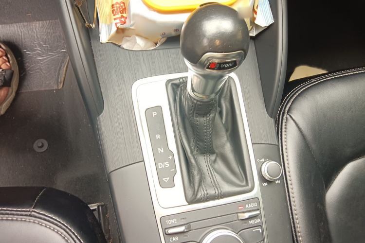 Used Audi A3 2015 Limousine 35 TFSI Millionth Anniversary Intelligent Leading Model Gear Lever