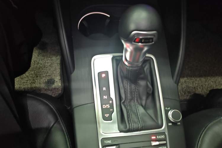 Used Audi A3 2015 Sportback 35 TFSI Millionth Anniversary Comfort Model Gear Lever