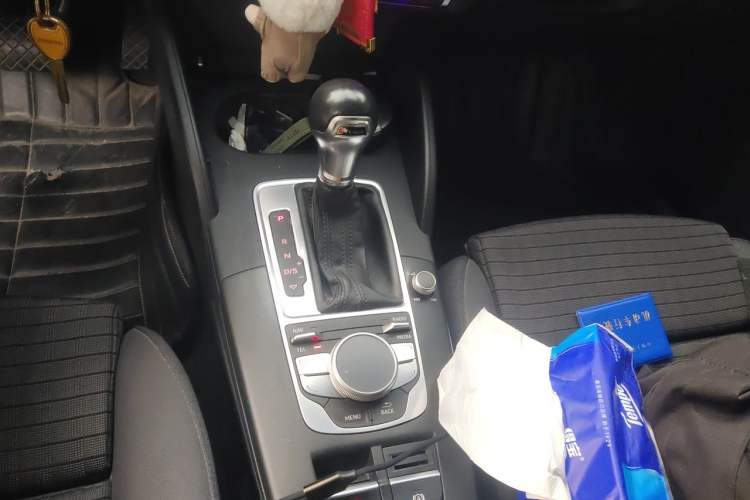 Used Audi A3 2015 Sportback 45 TFSI S line sports model Gear Lever